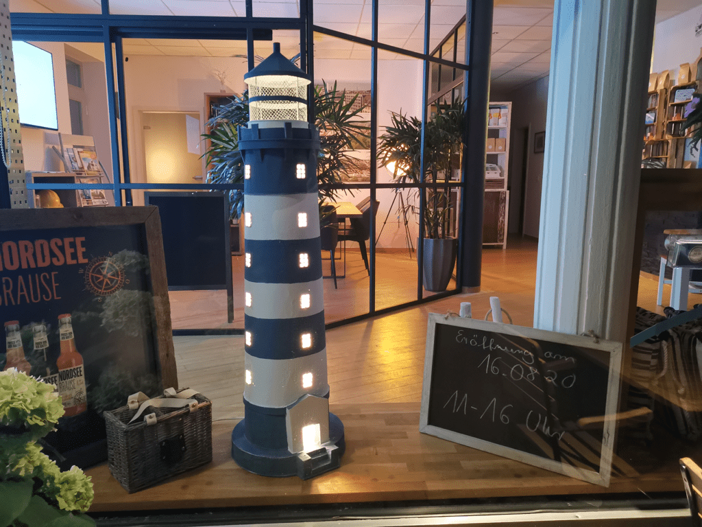 kaffee-kajuete_das-cafe_einstiegsbild-leuchtturm